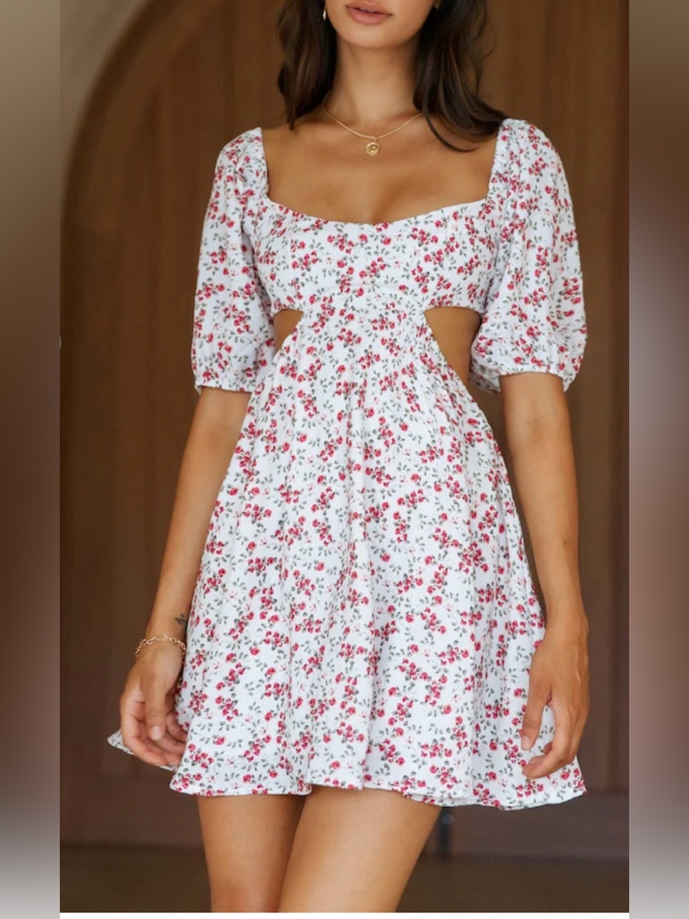 Hello Molly Ditsy Floral Cut Out Mini Dress Open Back EUC Size L Feminine Spring